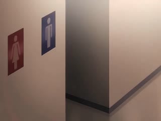 我实在不该私下瞒着妻子参加同人展2#动漫